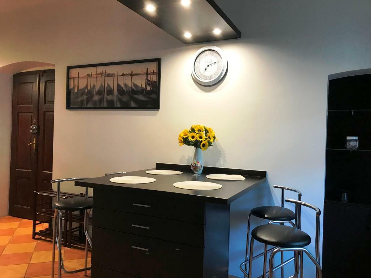 Apartament "Cleopatra 5" Przy Rynku Z Parkingiem, Faktury Vat Apartment Kielce Luaran gambar